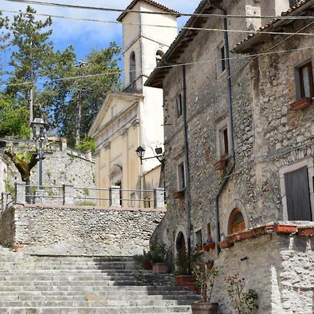 Casa Vacanza La Piazza Orvinio Экстерьер фото