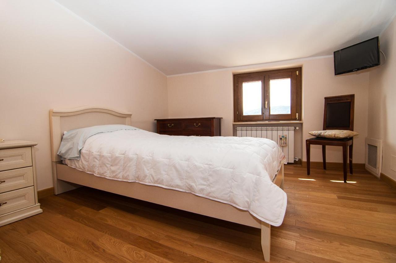Casa Vacanza La Piazza Orvinio Экстерьер фото